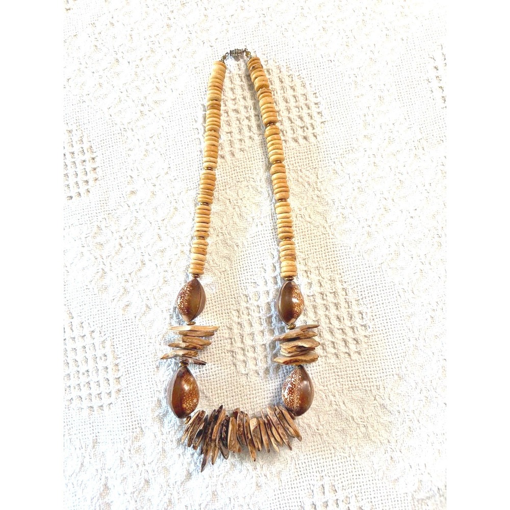 Vintage‎ Chunky Cowrie Shell Coconut Necklace Boho Whimsigoth Statement Barrel